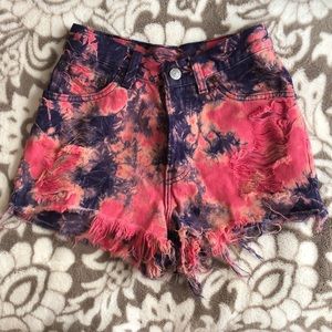 RARE 💖💜Levi's Tie Dye Denim Shorts